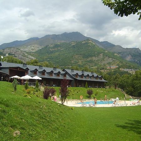 Aparthotel Bubal El Pueyo de Jaca Exteriör bild