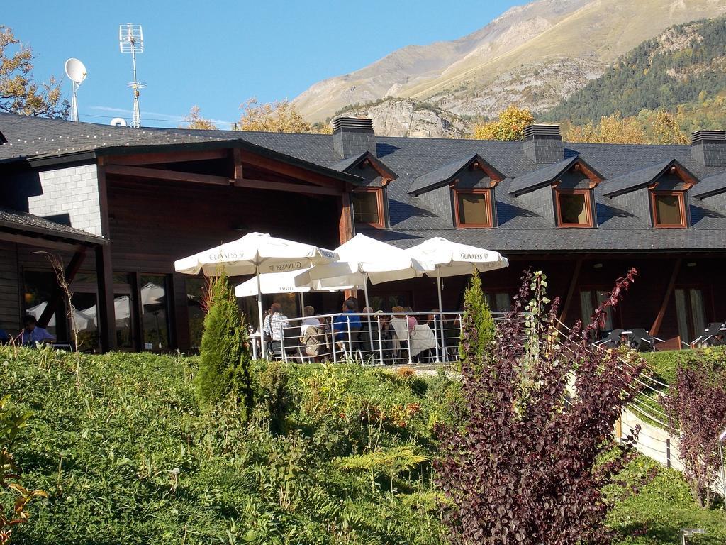 Aparthotel Bubal El Pueyo de Jaca Exteriör bild
