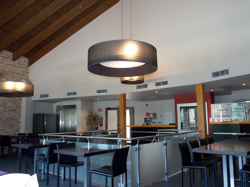 Aparthotel Bubal El Pueyo de Jaca Exteriör bild
