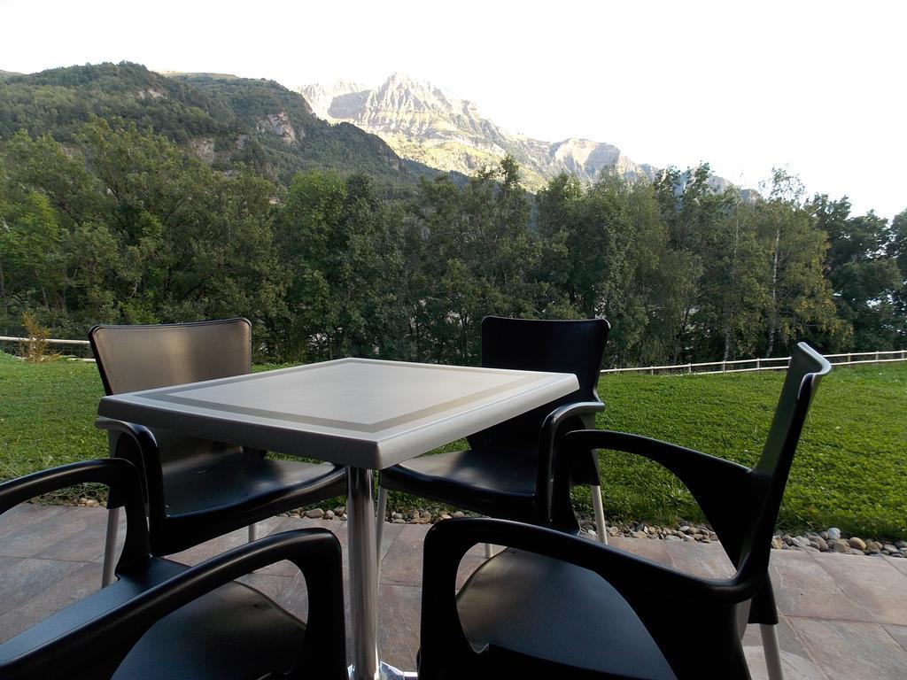 Aparthotel Bubal El Pueyo de Jaca Exteriör bild