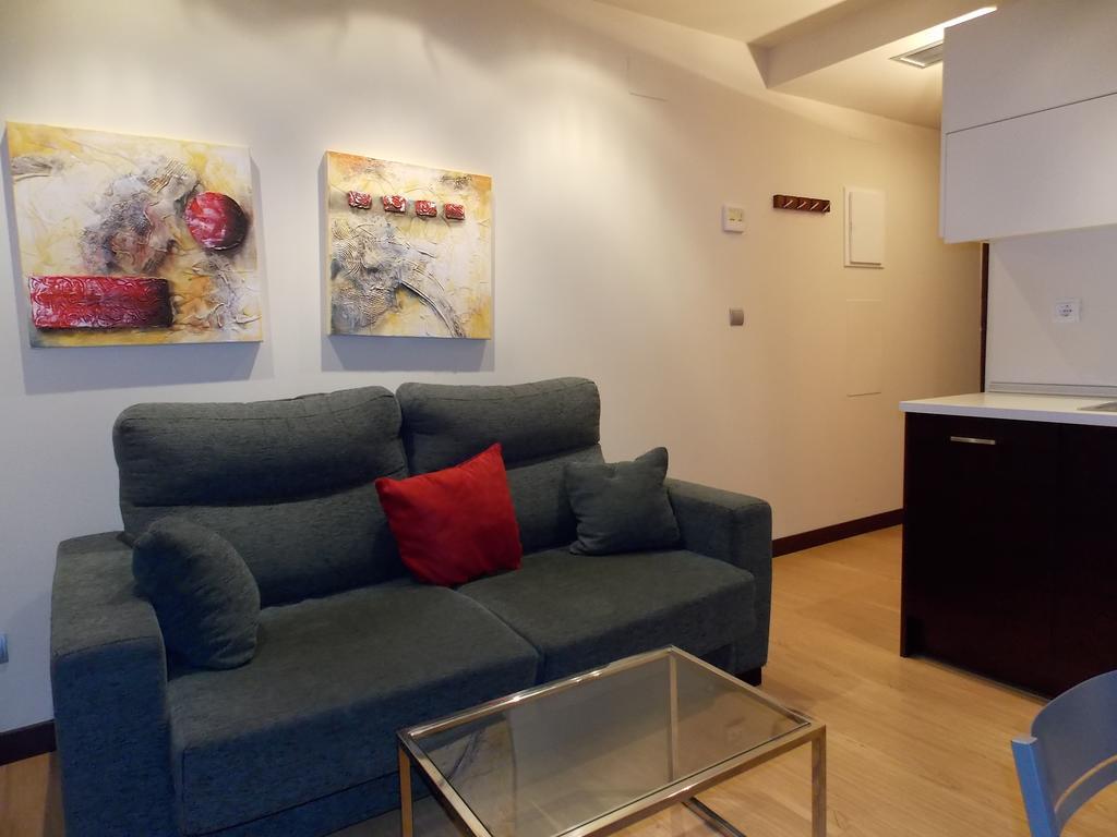 Aparthotel Bubal El Pueyo de Jaca Rum bild