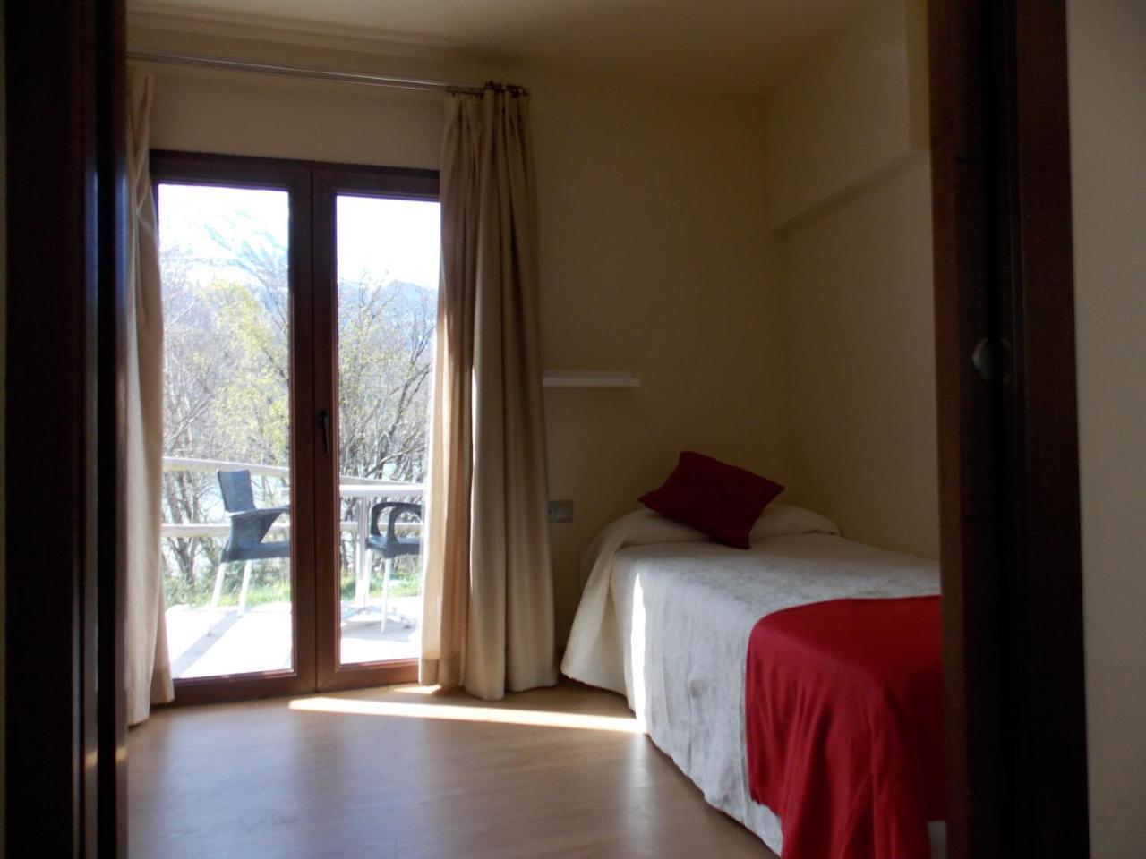 Aparthotel Bubal El Pueyo de Jaca Exteriör bild